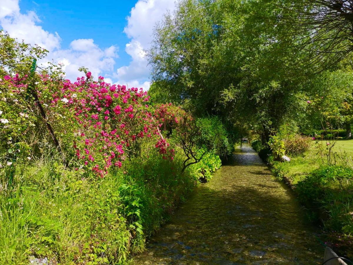 Aux Jolies Sources - Housity