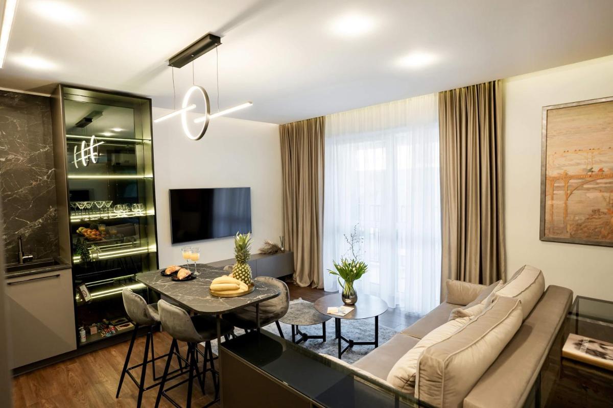 Suitetrails - Stay in Kaunas & Park House