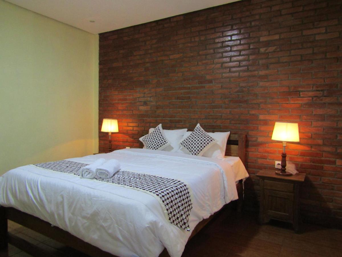 Suitetrails - Nia Maretta House Syariah