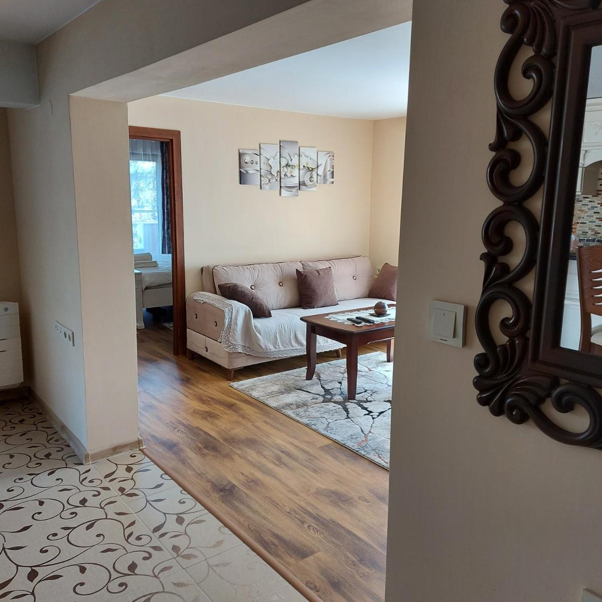 Студио Лидия - Housity