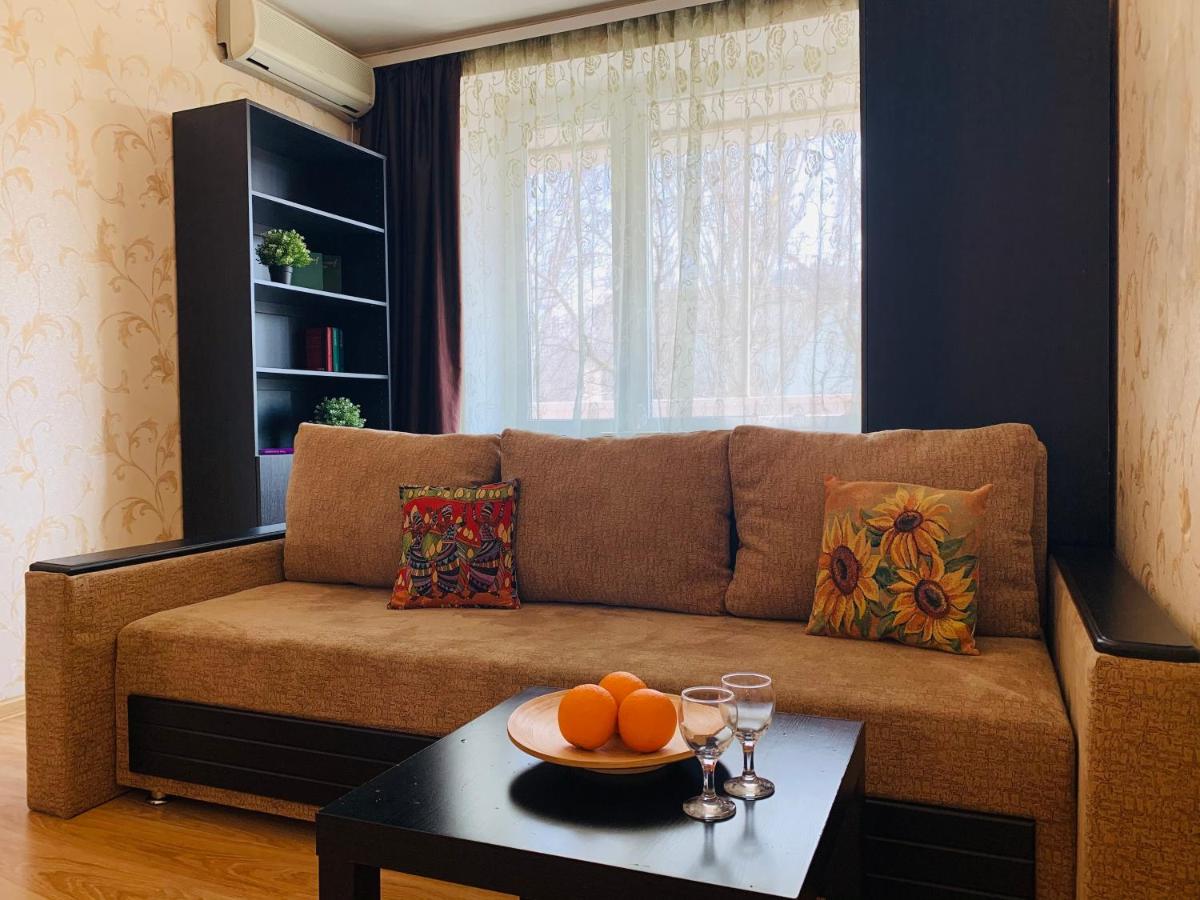 2 kh komnatnye apartamenty rostov na donu krasnoarmeiskaia ulitsa tsentr - Housity