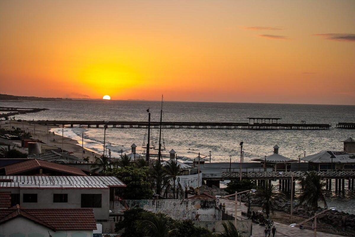 507 Lindo Flat mobiliado na Praia de Iracema - Housity