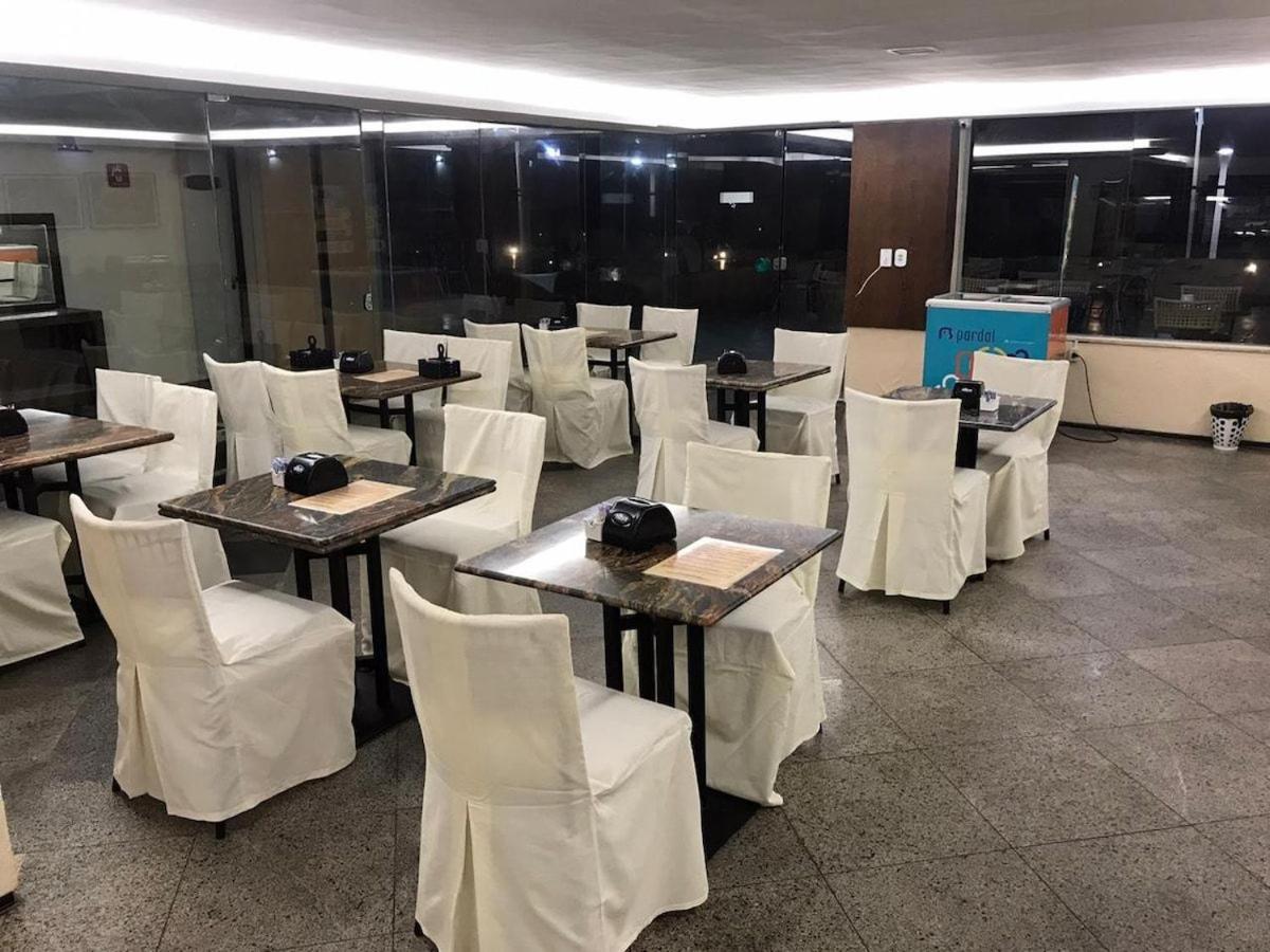 503 Flat mobiliado Praia de Iracema - Housity