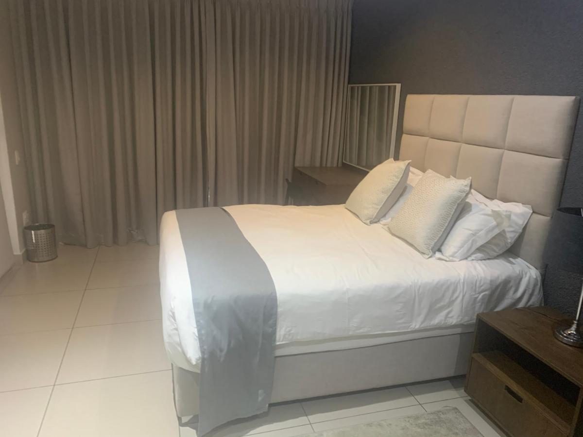 Sandton Luxury Apartments - Housity