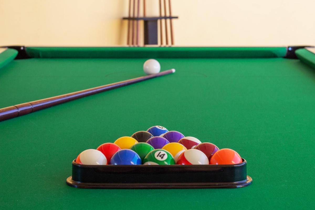 Casa Lombos Nova - wonderful new house with private pool AC and pool table - Housity