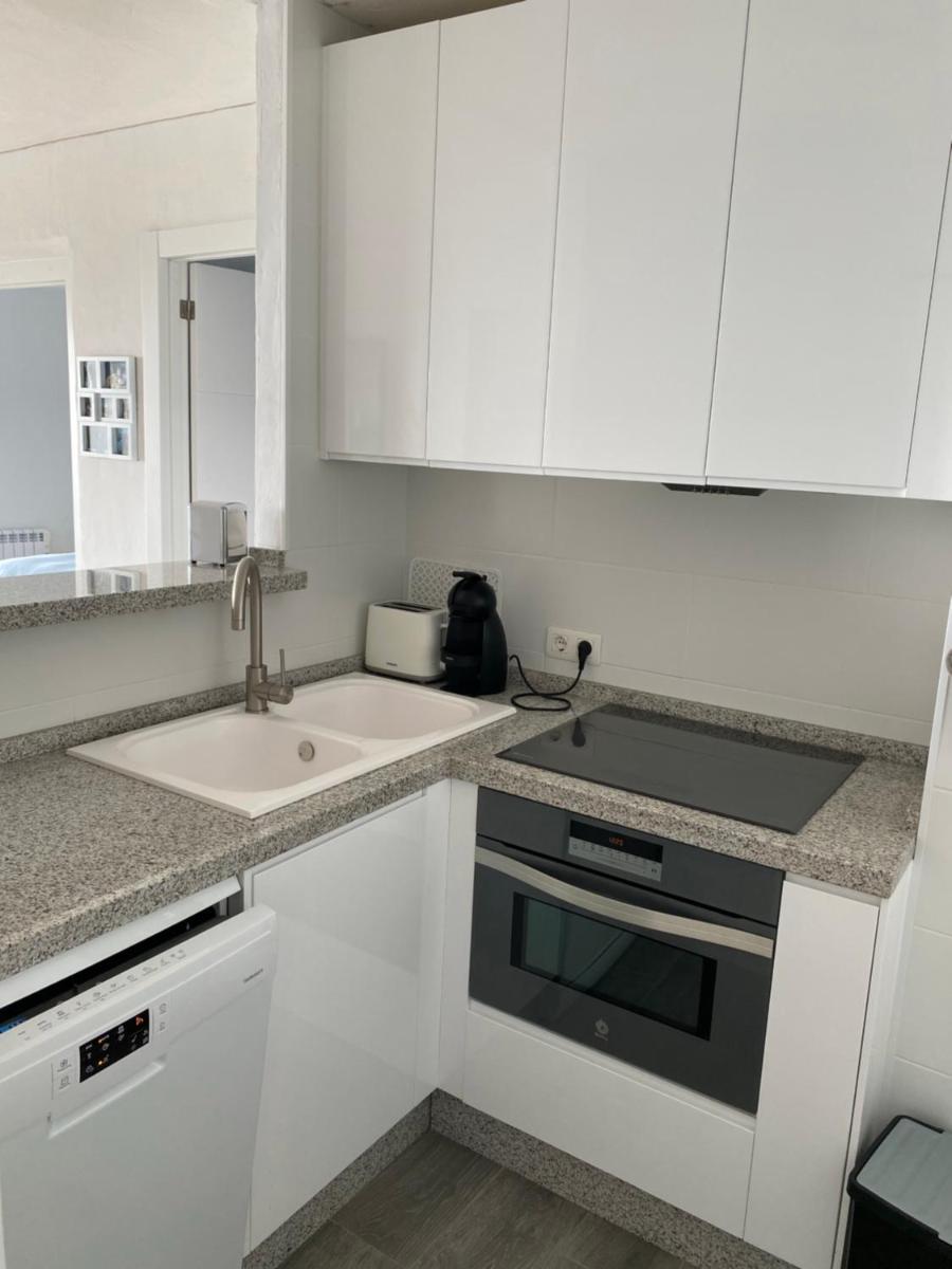 Suitetrails - Beach Front Apartment