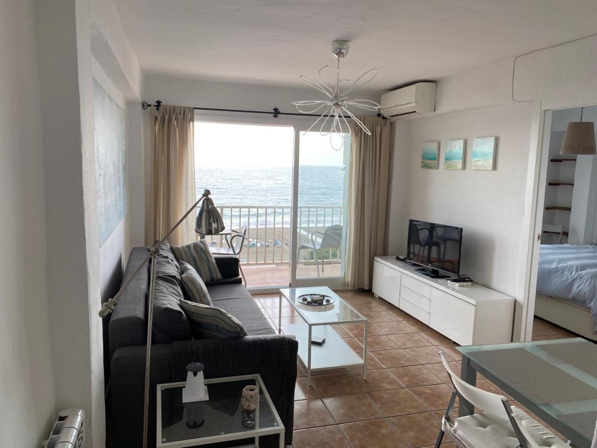 Suitetrails - Beach Front Apartment