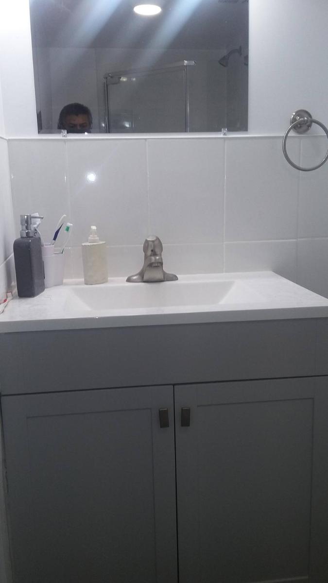 Room in Guest room - Big House Near 401-east And Pickering Town Centre - Housity