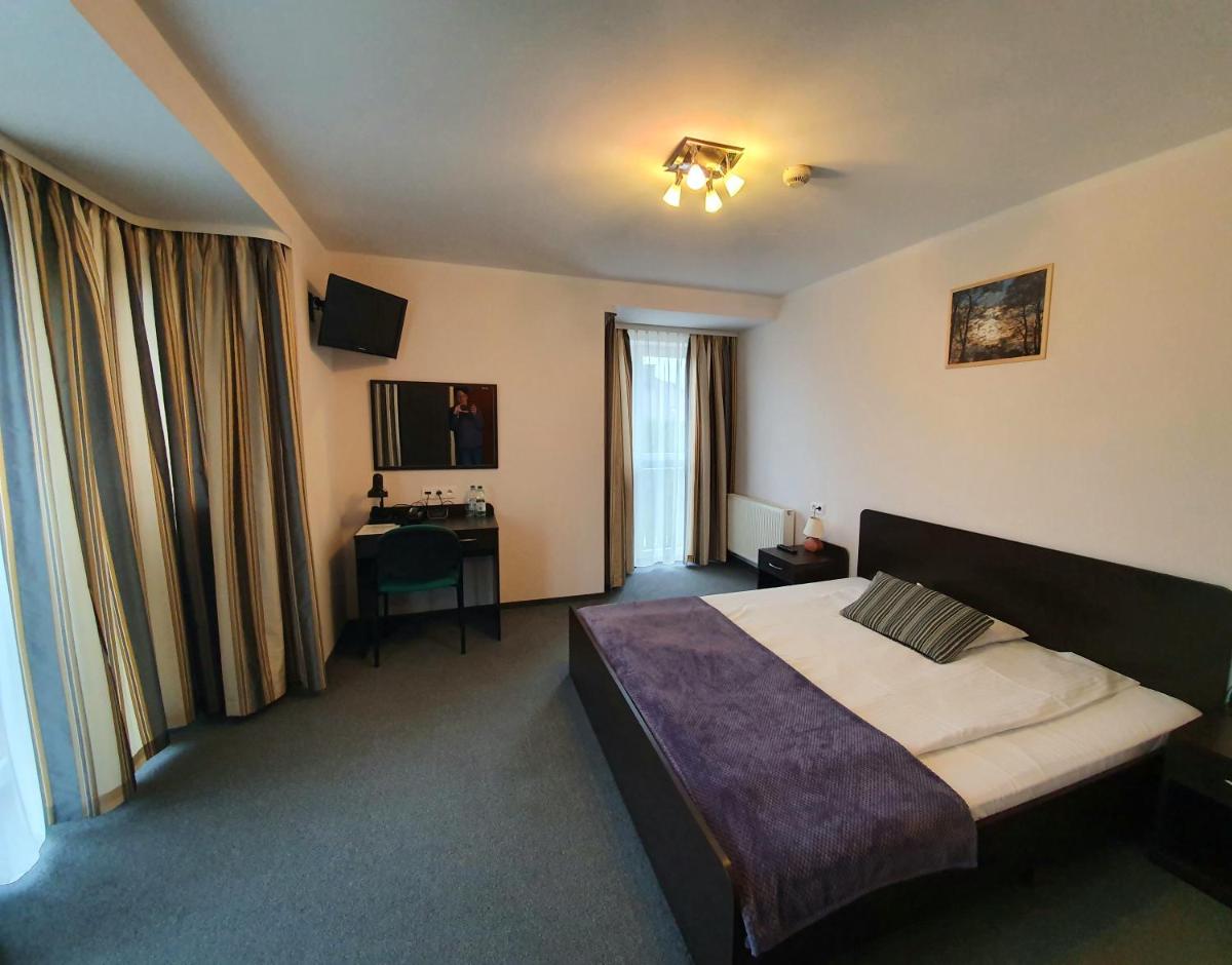 Hotel Solec - Housity