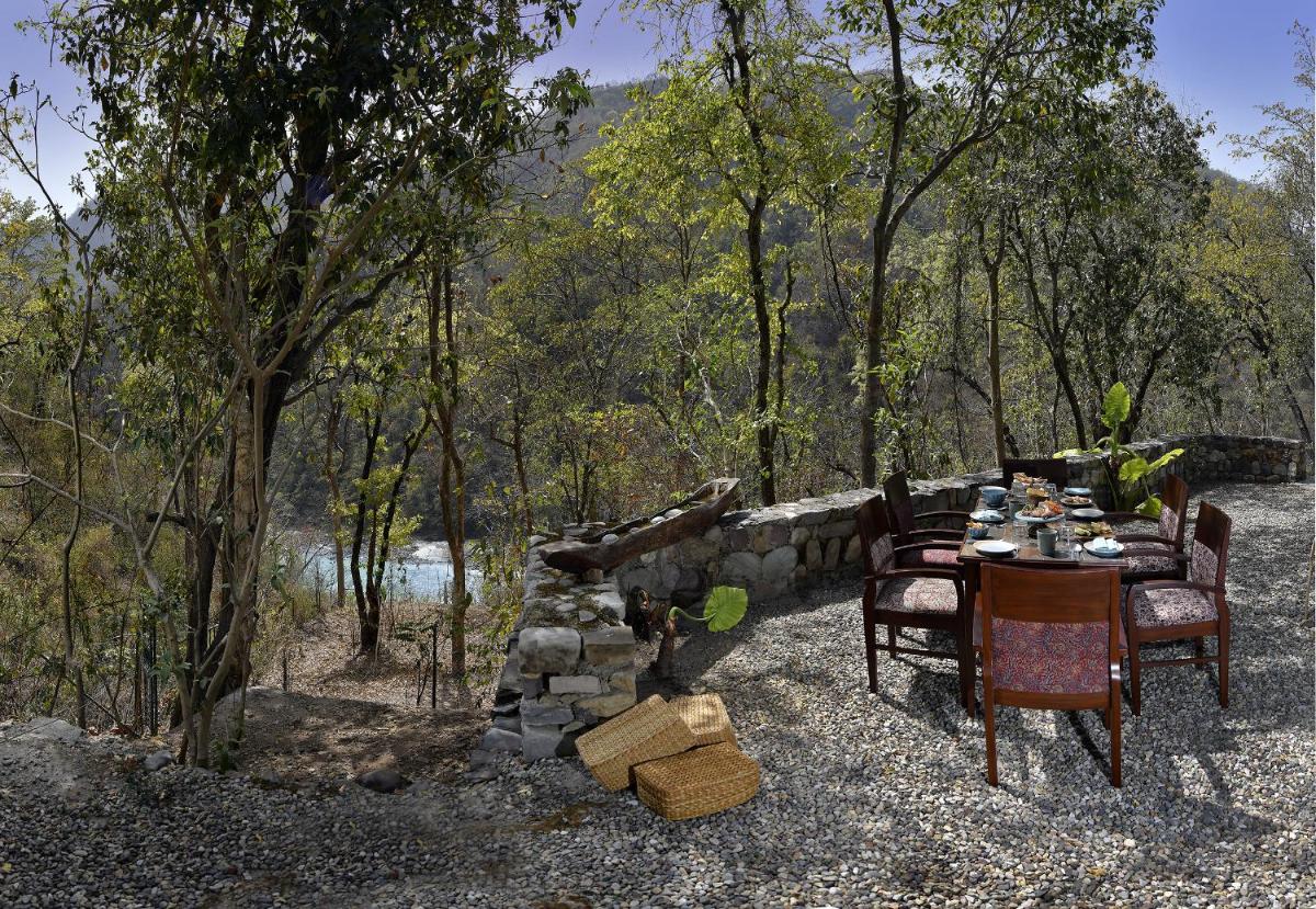 Suitetrails - Neemrana's Glasshouse on the Ganges