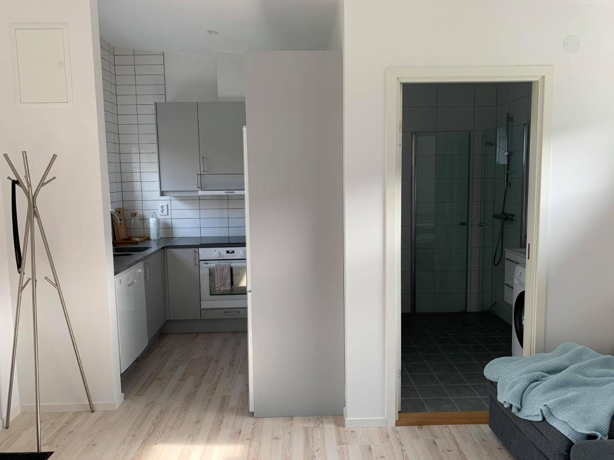 Toppmodernt litet hus nära Kalmar slott och havet - Housity