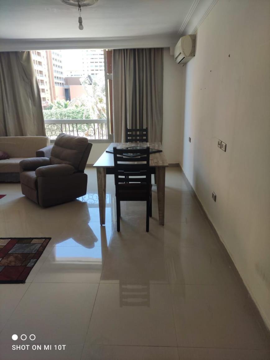 Full Flat cozy place terrific view - Housity