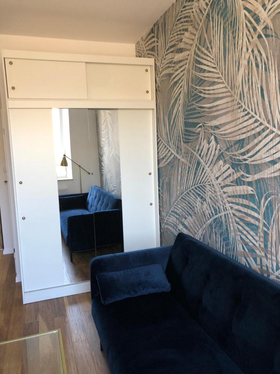 Blue Dior Apartment Warsaw - Housity