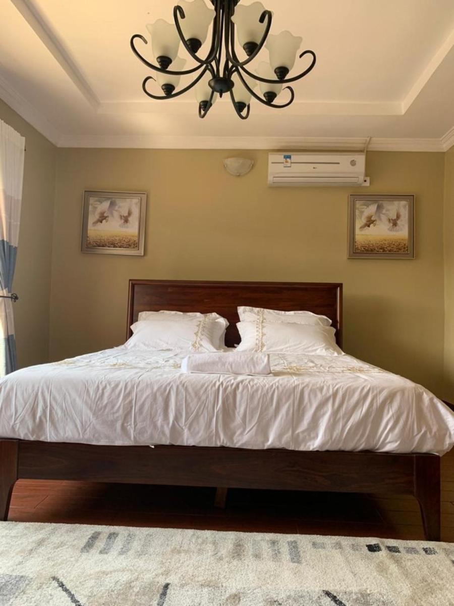 3 bedrooms in an apartment in Mass Media - Housity