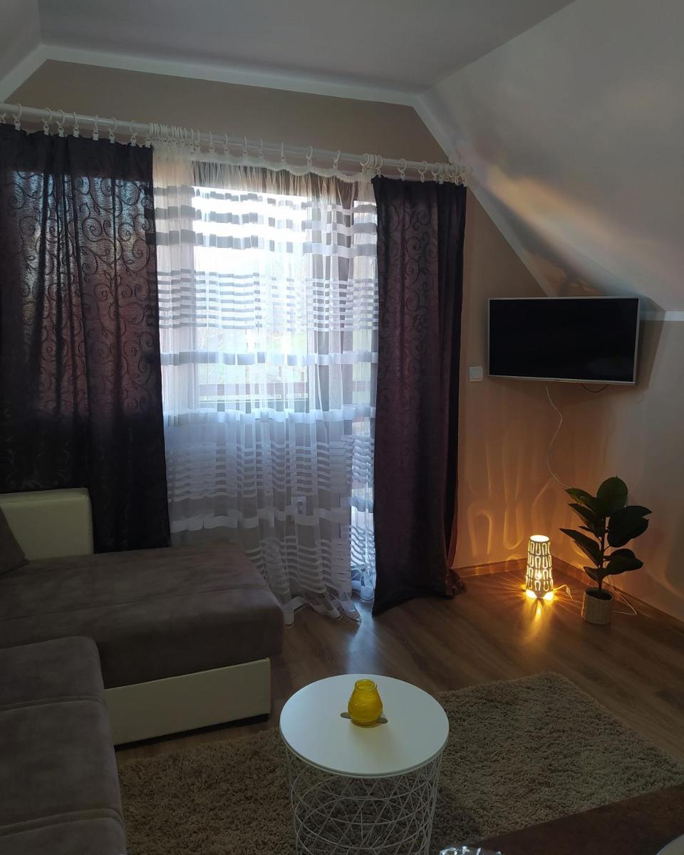 Vila Jezero - Housity