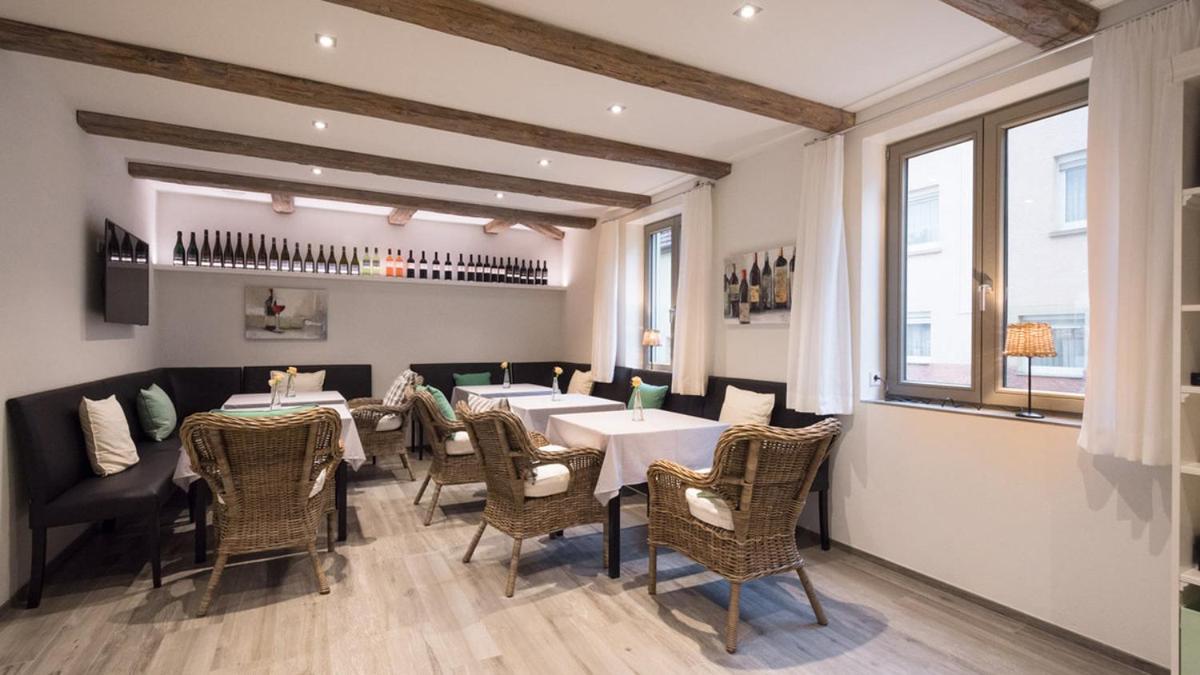exNicrum Wein . Genuss . Hotel - Housity