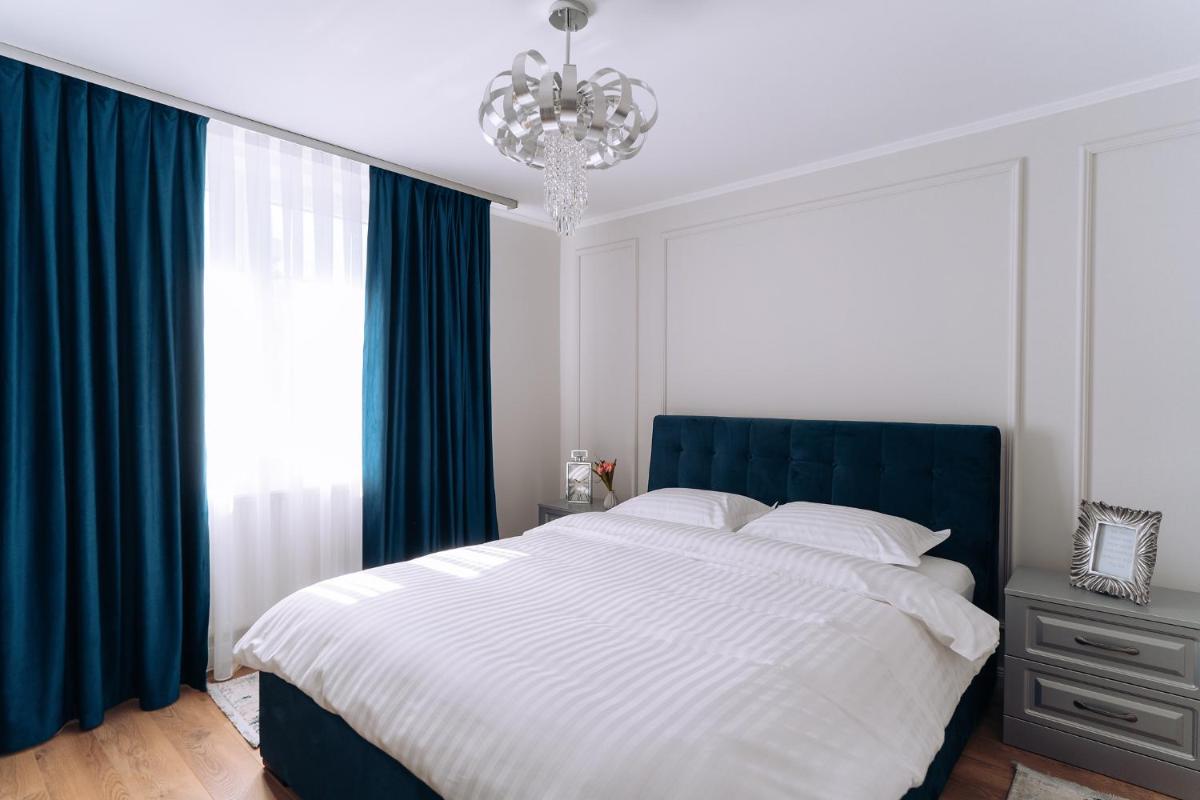 GOLD Suites - Housity