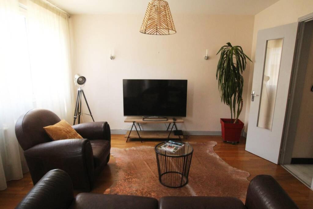 Le Mary - Grand F3 cosy centre Clermont-Ferrand avec garage - Housity