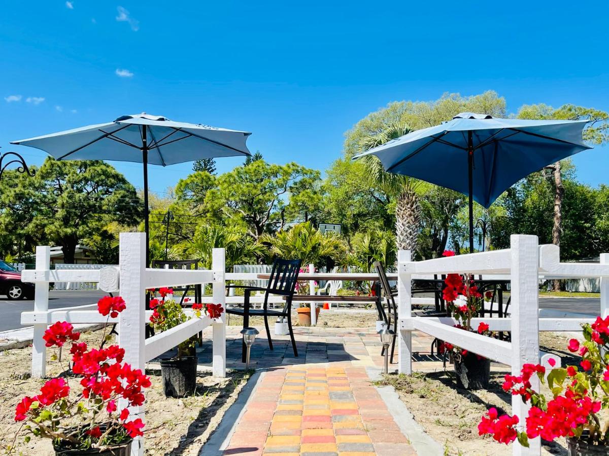 Siesta Inn Sarasota - Indian Beach - Housity