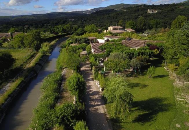 Gîte chez Cécile à Lagnes, aux portes du Luberon - Housity
