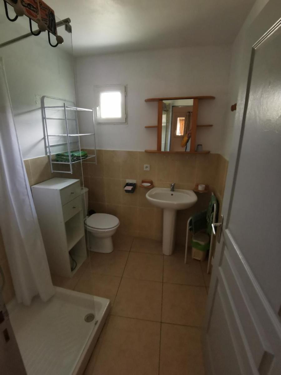 Gîte chez Cécile à Lagnes, aux portes du Luberon - Housity