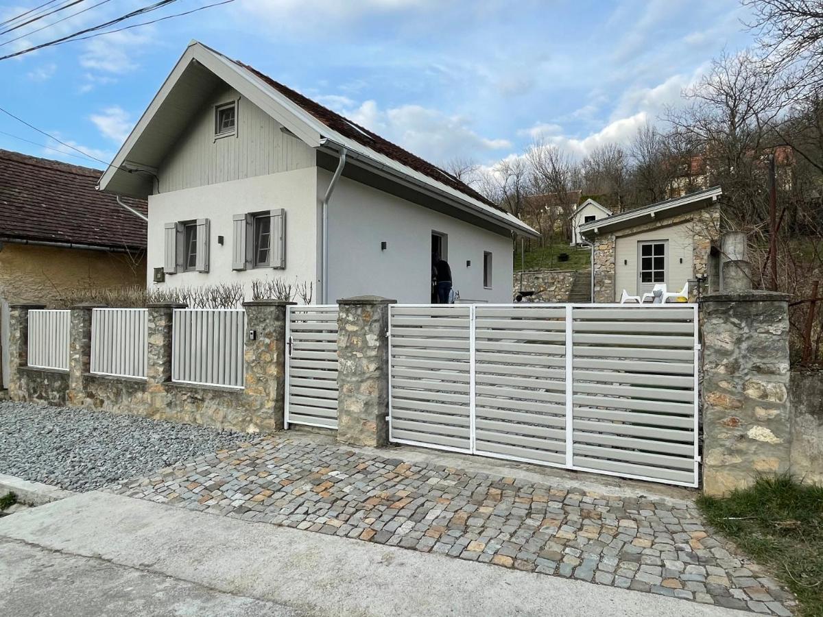 SASCA 62 - Housity