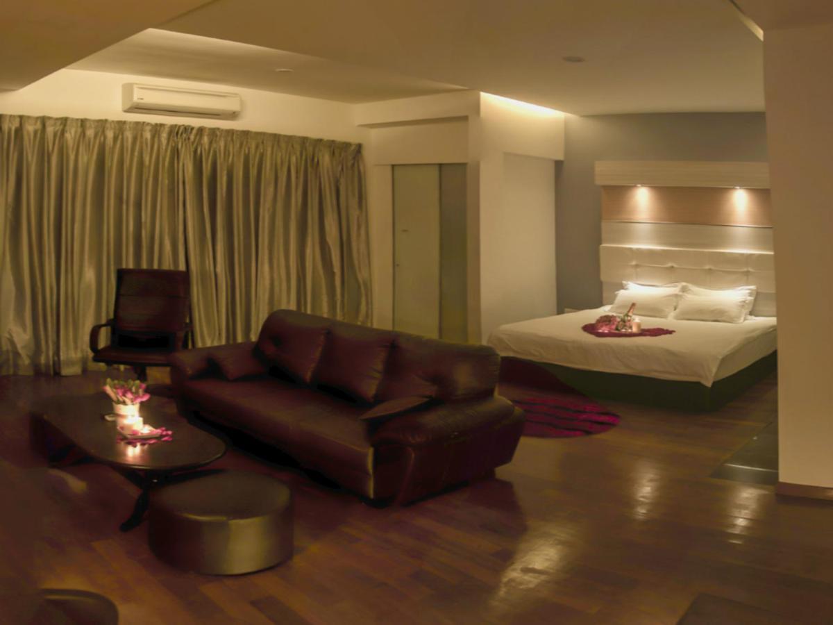 Avantgarde Hotel - Housity