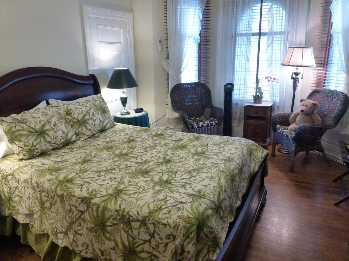 Suitetrails - Auberge King Edward Bed and Breakfast