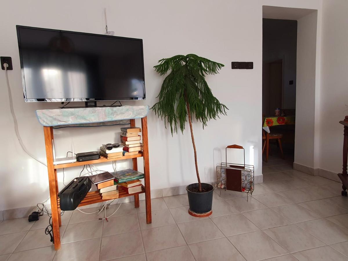 Szekrény Apartman - Housity