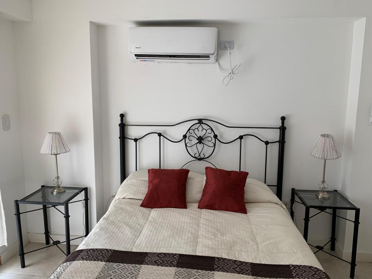 Paseo de los Poetas Esteco 260 - Housity