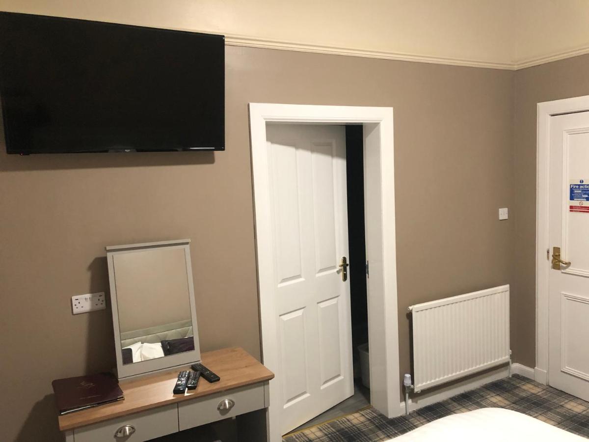 The Spinnaker Hotel - Housity
