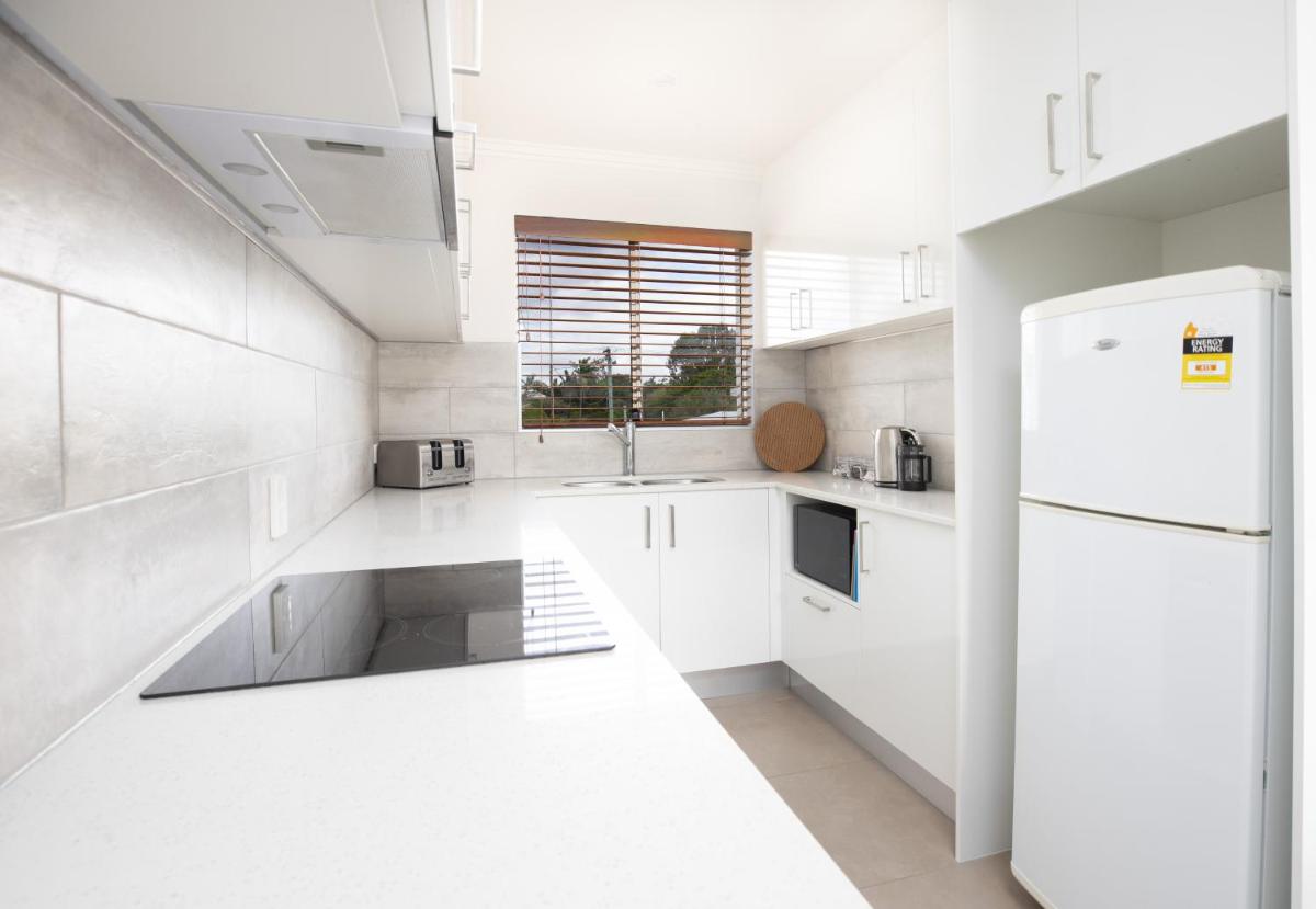 Noosa River Palms - Housity