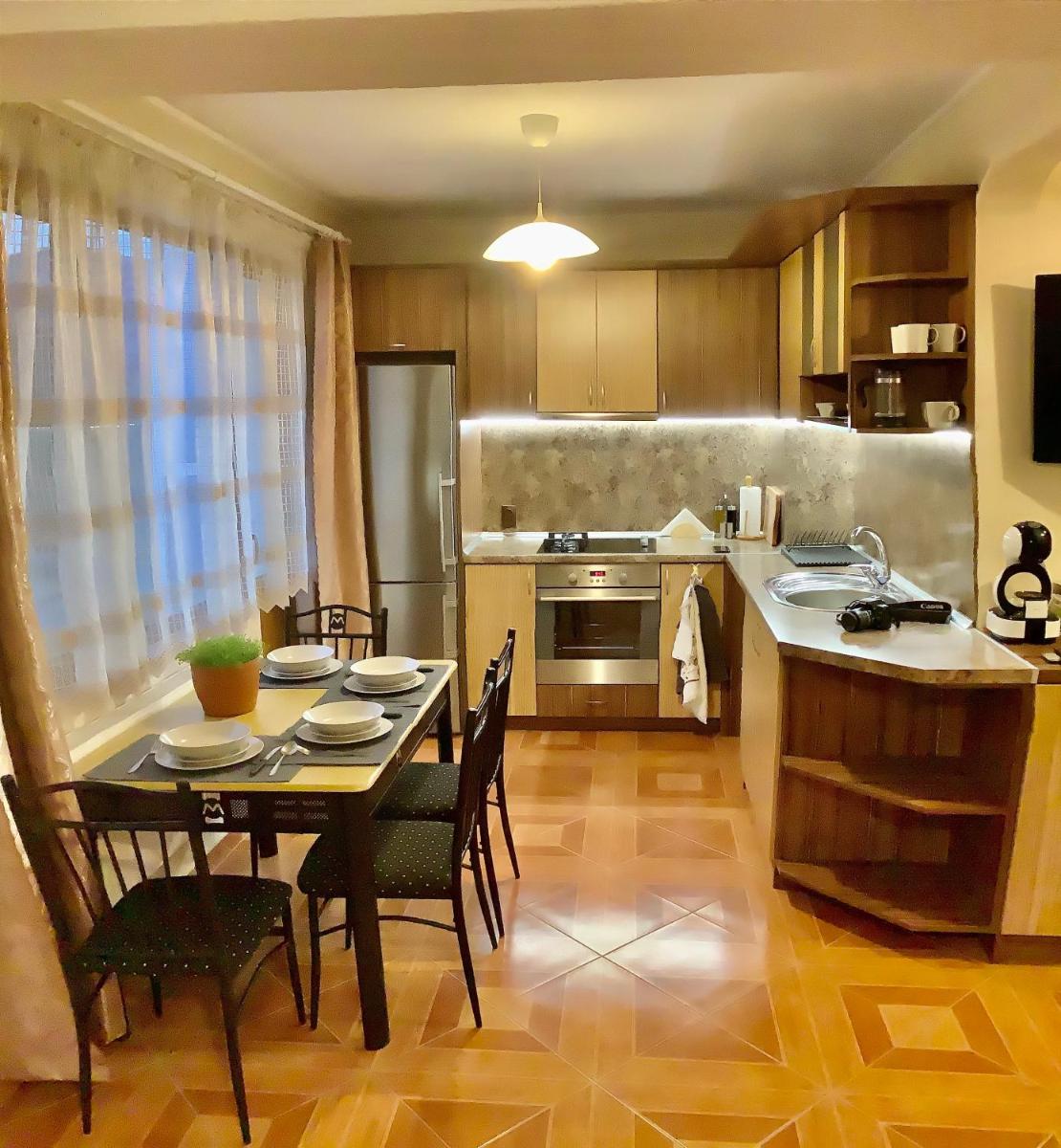Приключение в Триград - Housity