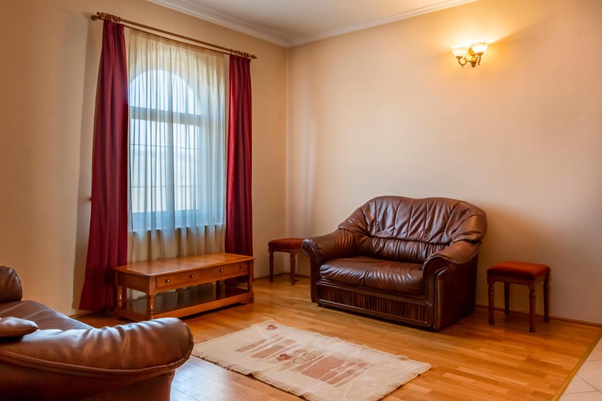 Hotel Denis - Housity