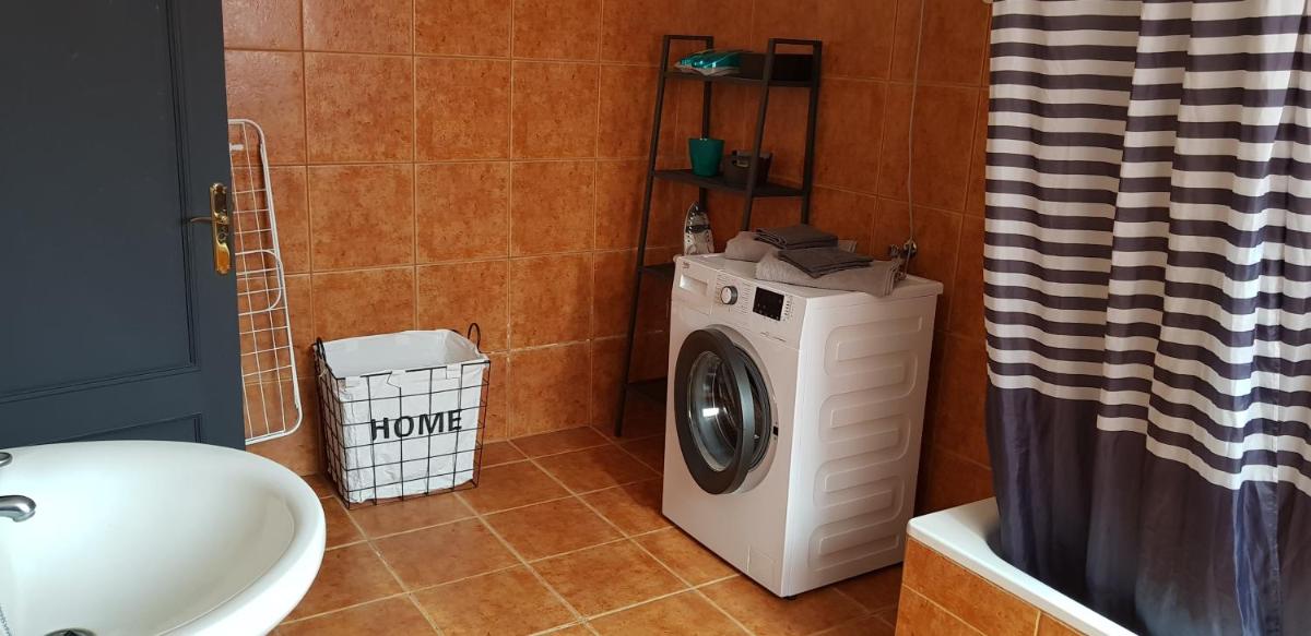 Alojamiento único y tranquilo Arico con fibra optica - Housity