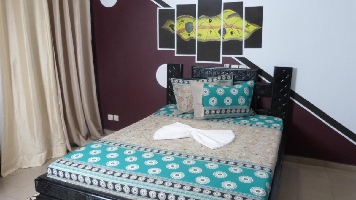 Hotel Madou Grand Bassam - Housity