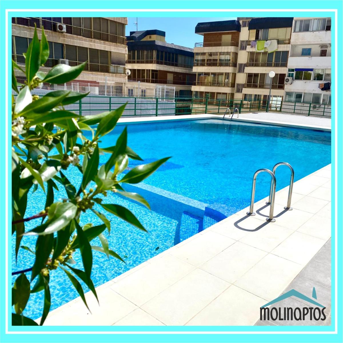 Apartamento Familiar Frente al Mar by Molinaptos - Housity