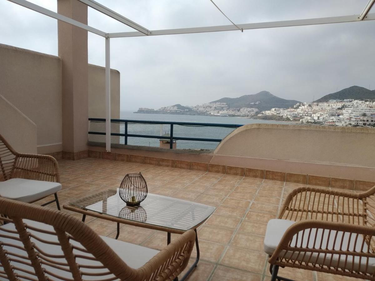 Apartamentos El Puerto - Housity