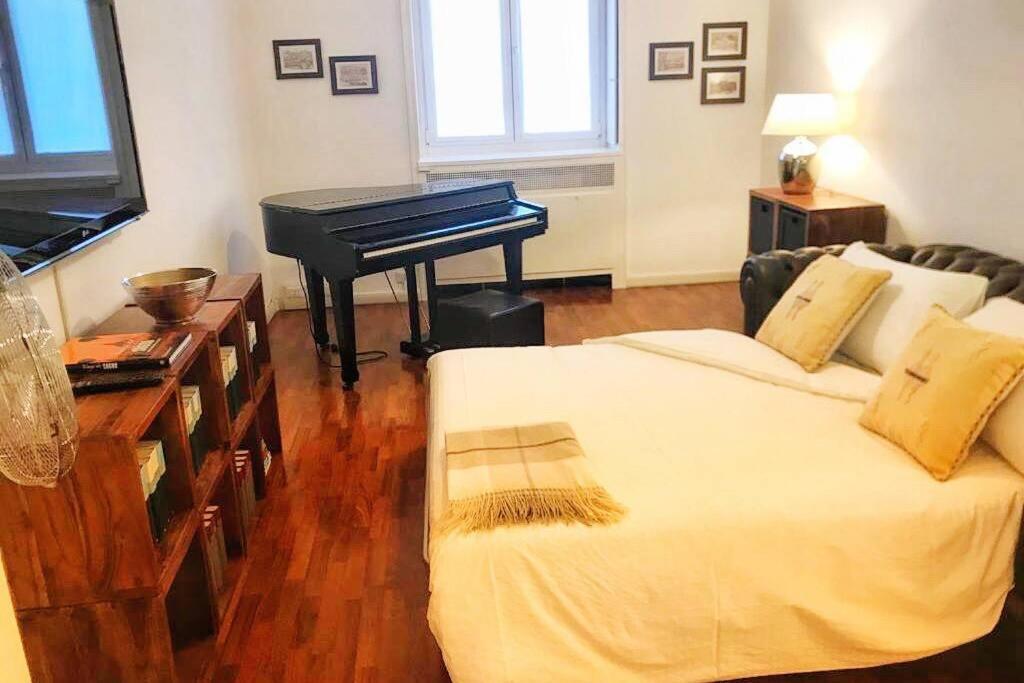 DIETRO L' ANGOLO Charme&Relax nel centro città - Hizvo