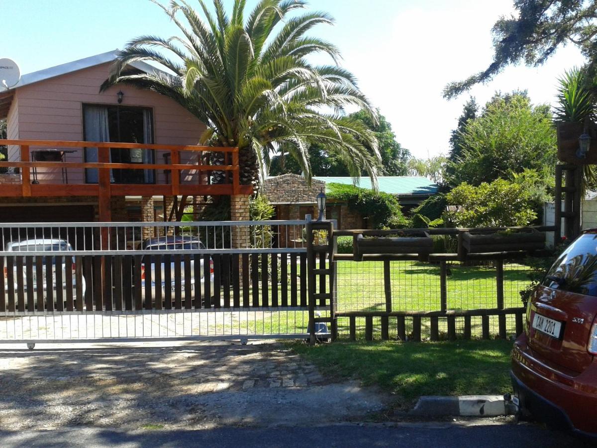 Little Lotta Cottage - Housity