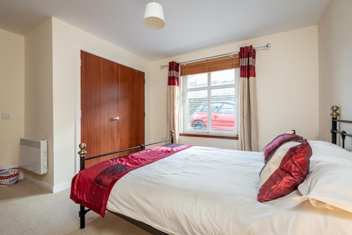 2 Bedroom Apartment in a Quiet Neighbourhood - Housity
