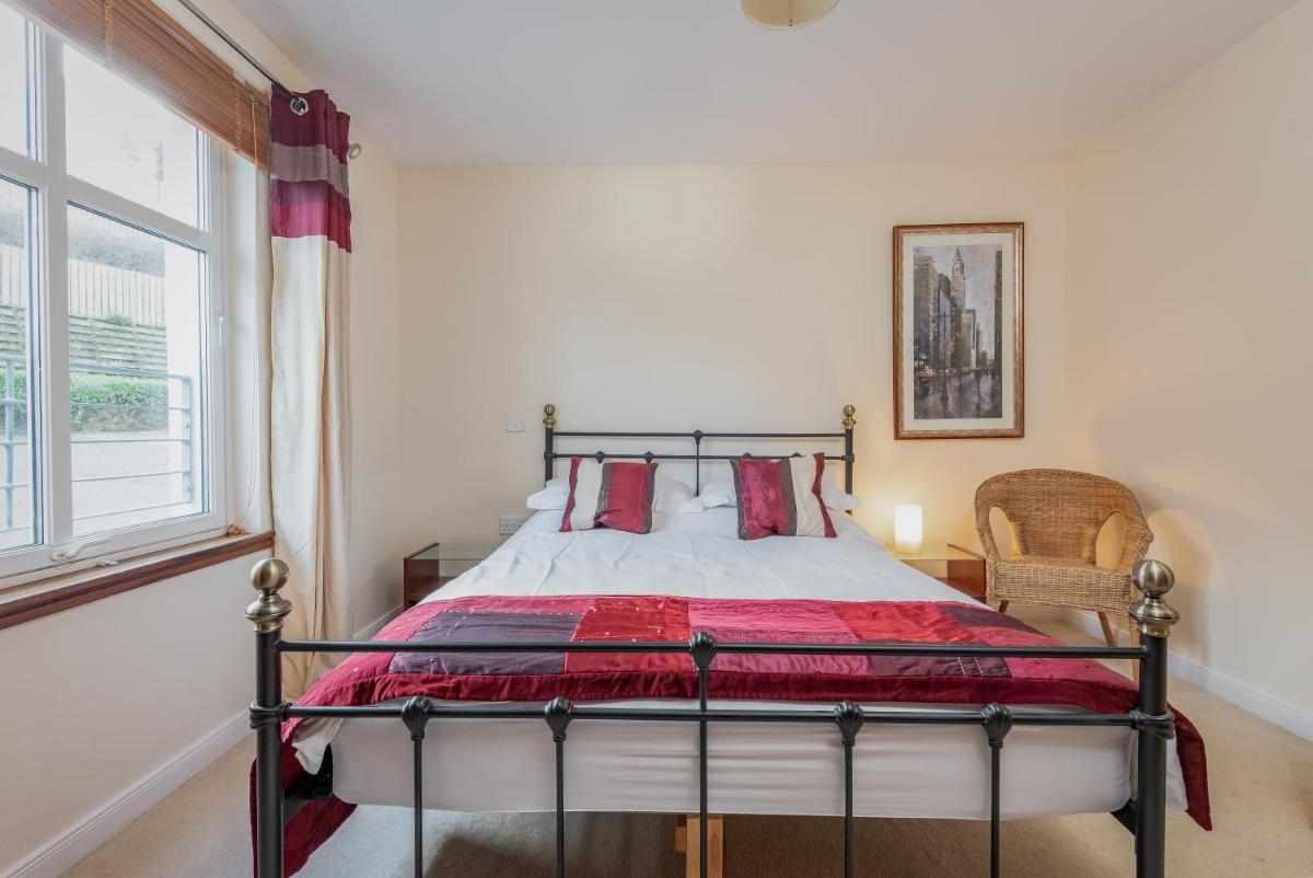 2 Bedroom Apartment in a Quiet Neighbourhood - Housity
