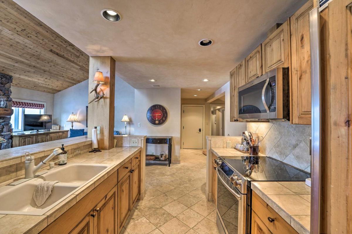 Sun Valley Resort Getaway Less Than 2 Mi to Ski Lifts - Housity