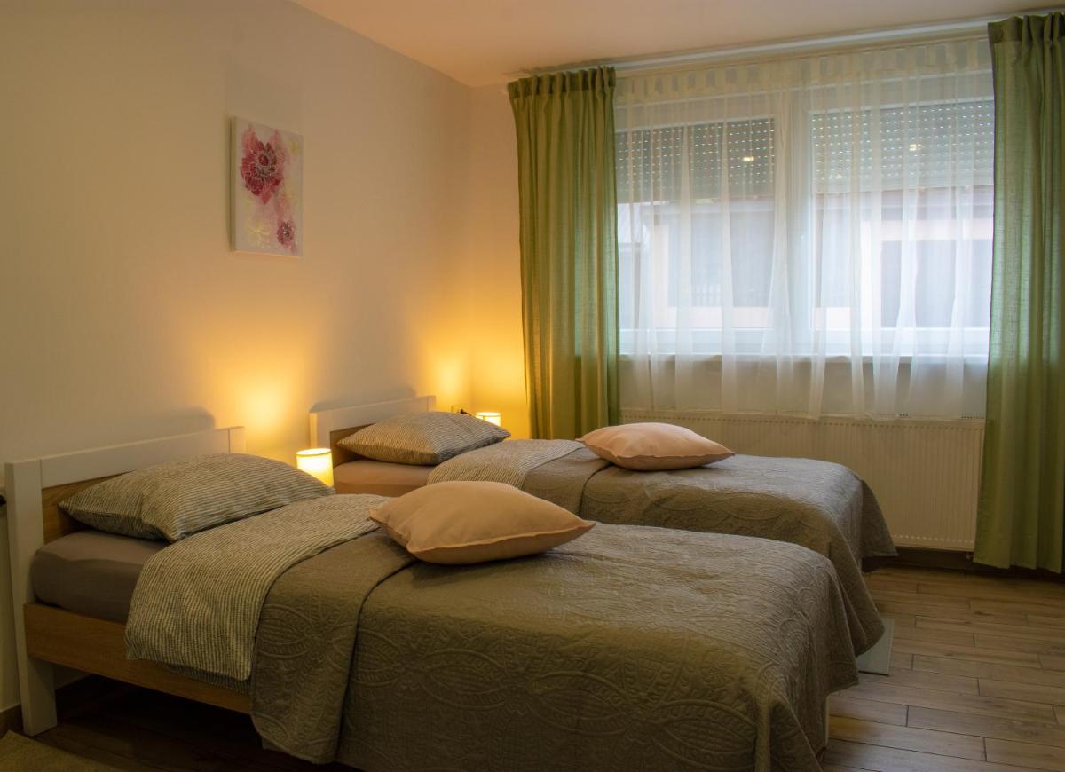 Apartman i studio apartman Vitana - Housity