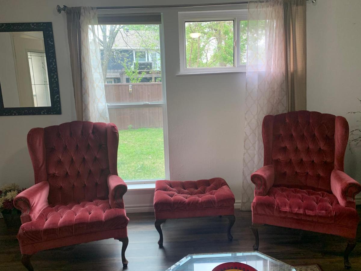 Oasis 3 near DFW airport with Mediterranean setting - Housity