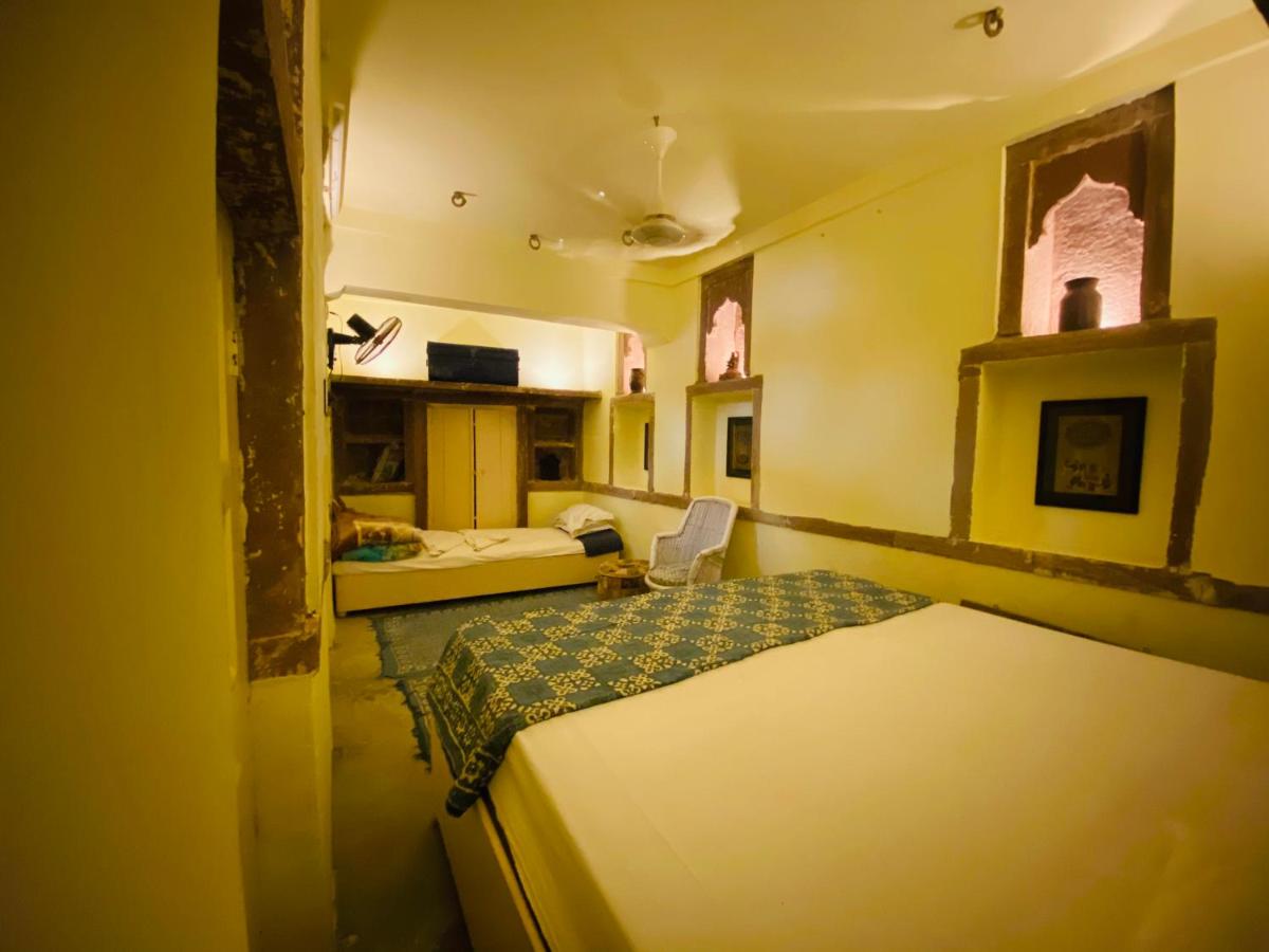 Pushp Guest House - Housity