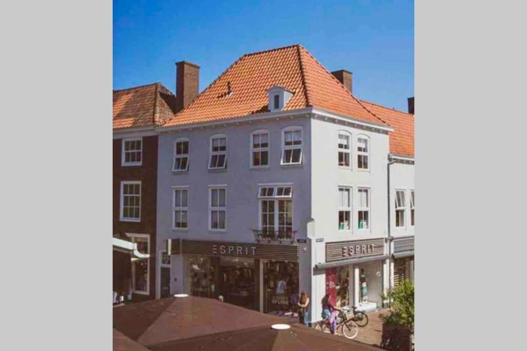 Zonnige frisse studio De Gouden Parel in hartje Middelburg - Housity