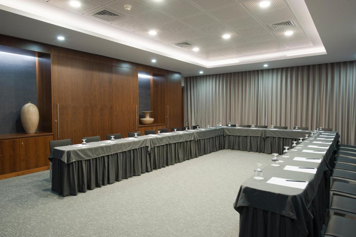 A área empresarial e/ ou a sala de conferências de Grande Hotel De Luso