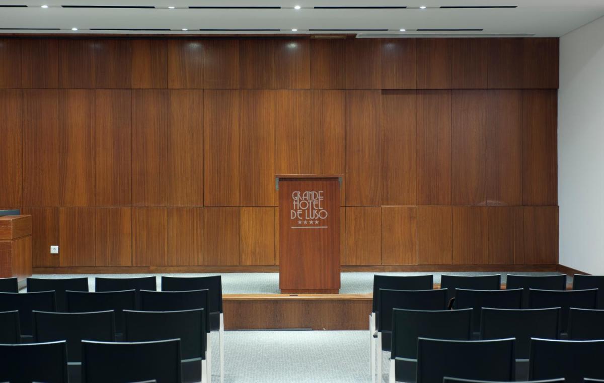 A área empresarial e/ ou a sala de conferências de Grande Hotel De Luso