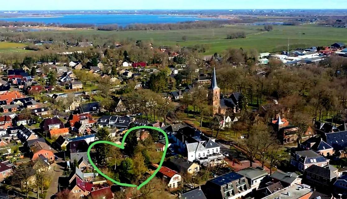 GUESTHOUSE vakantiehuis in een mooie tuin in het centrum van Zuidlaren! - Housity